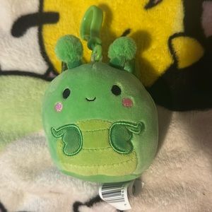 Trenton the Praying mantis squishmallow clip NWT